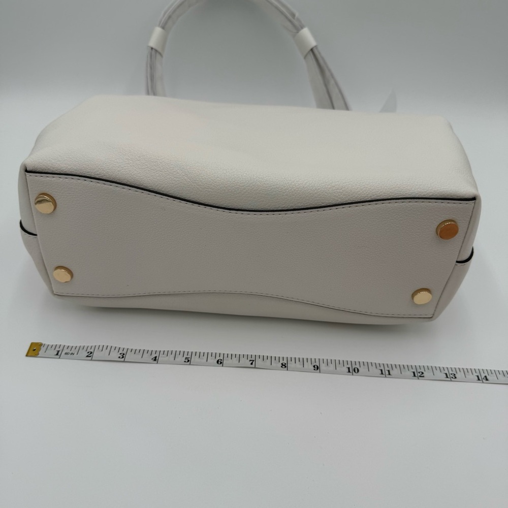 Michael Kors Raven Large Optic White Leather Shoulder Bag Tote Classic Purse NWT - Picture 4 of 11